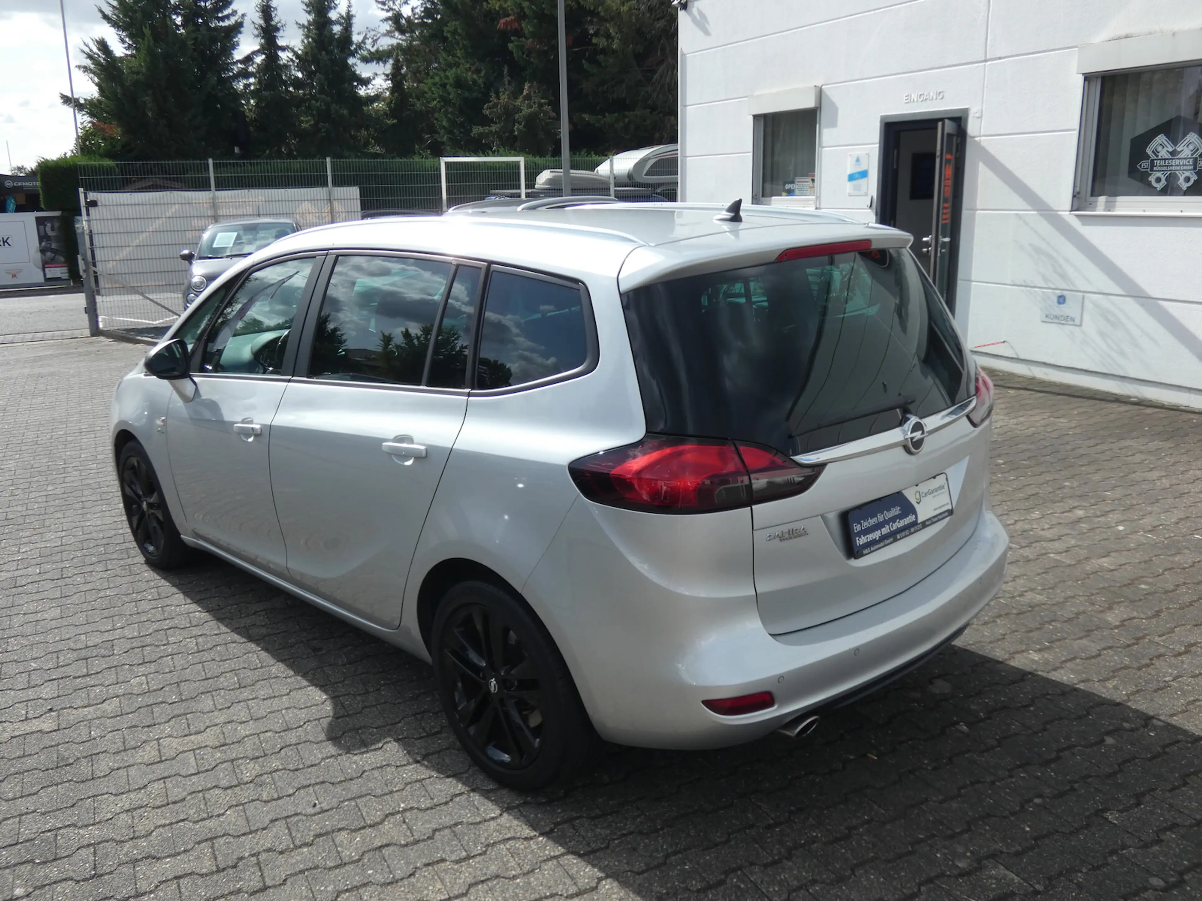 Opel Zafira Tourer 1,6 Turbo Active *AHK*KAMERA*PDC* — photo 5