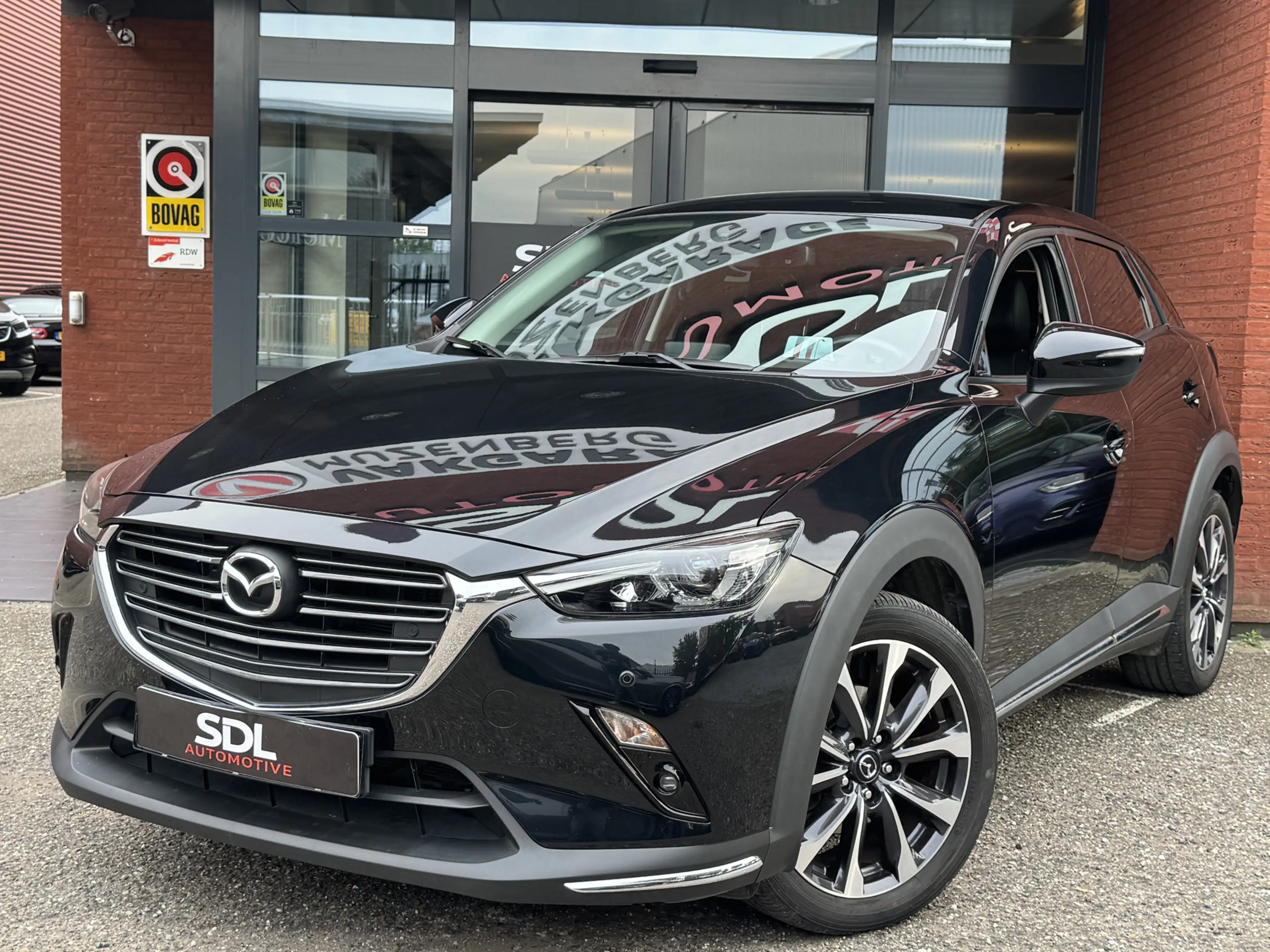 Mazda CX-3 2.0 SkyActiv-G 120 GT-M // NAVI // CAMERA // CRUIS — photo 2