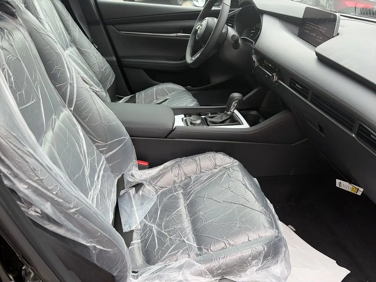 Mazda 3 снимка Mazda 3