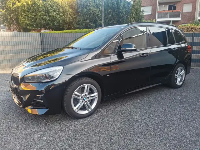 BMW 218 218 d Gran Tourer M Sport Navi-Pano-LED