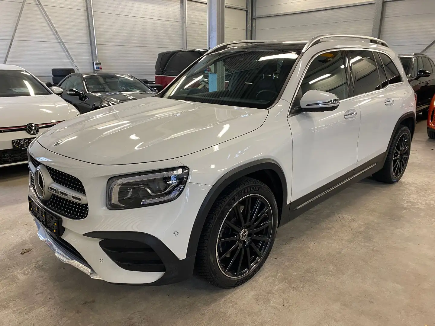 Mercedes-Benz GLB 250 AMG Aut 4M 7-Sit ACC AHK Pano Burmester Alb - 1