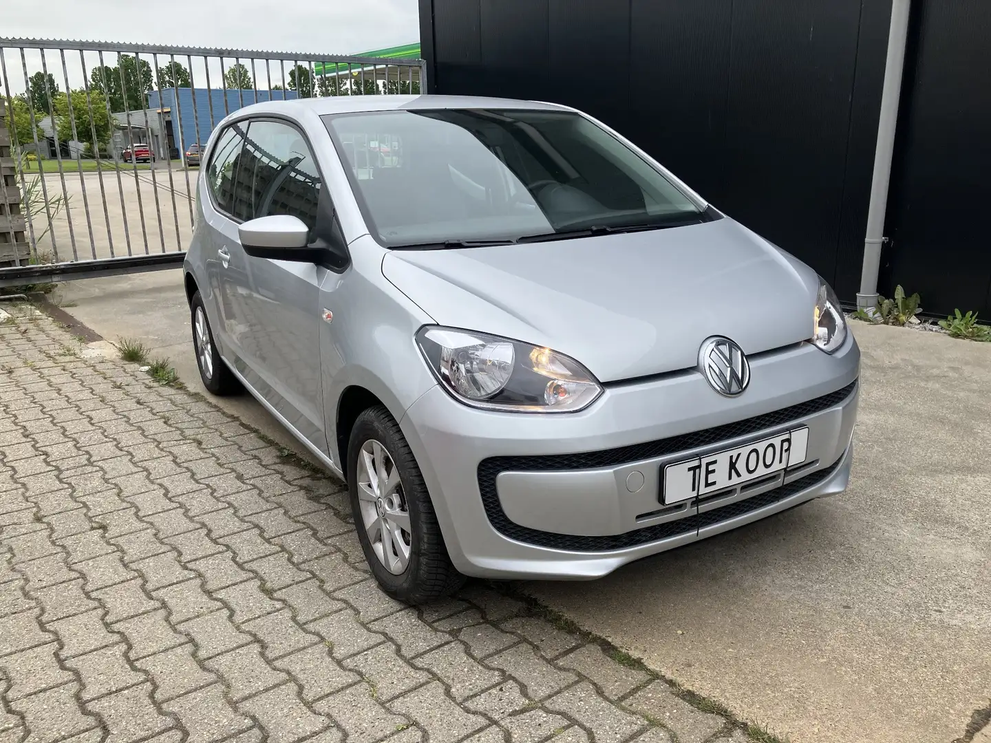 Volkswagen up! 1.0 move BlueM. Zilver - 2