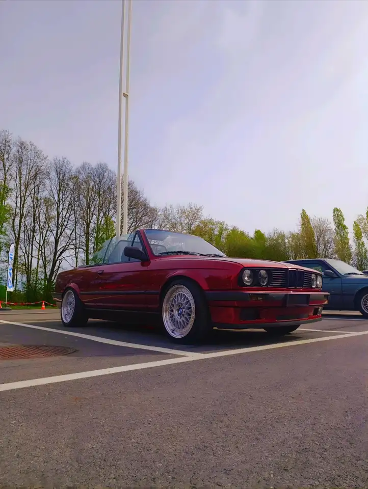 BMW 320i, foto 10