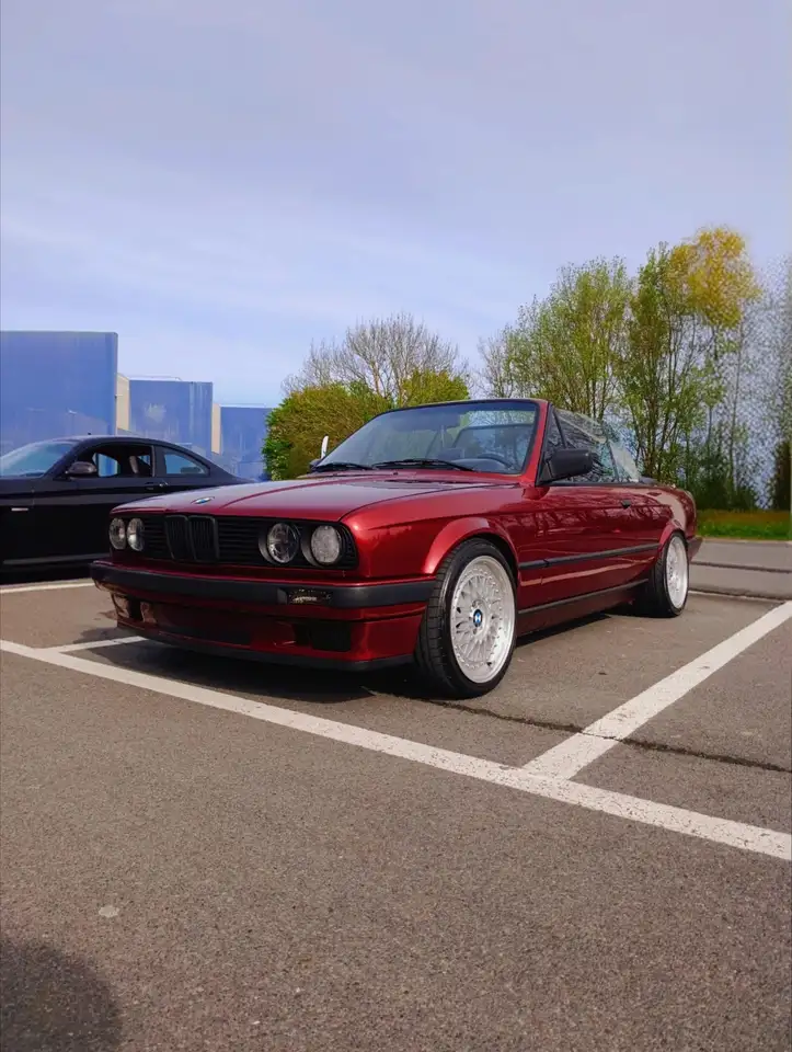 BMW 320i, foto 12