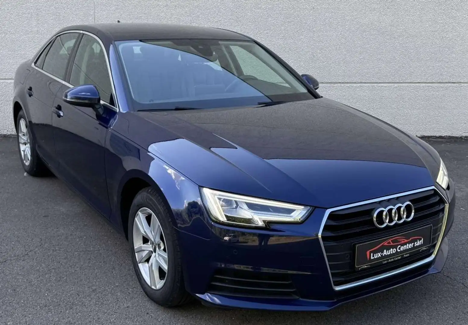Audi A4 35 TFSI S tronic Bleu - 2