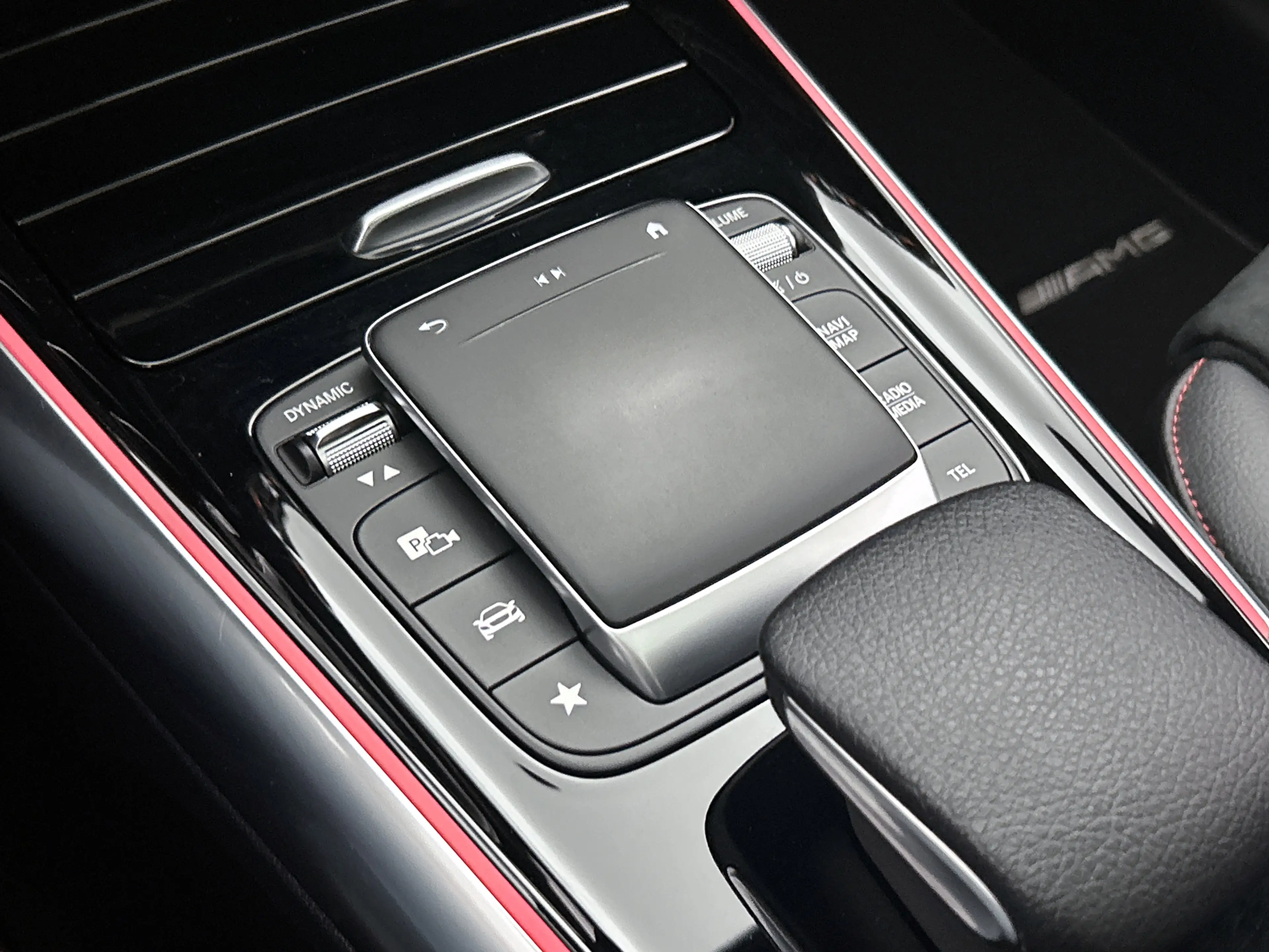 Mercedes-Benz GLA 250 e Business Solution AMG Limited Trekhaak | AMG Lin — photo 12
