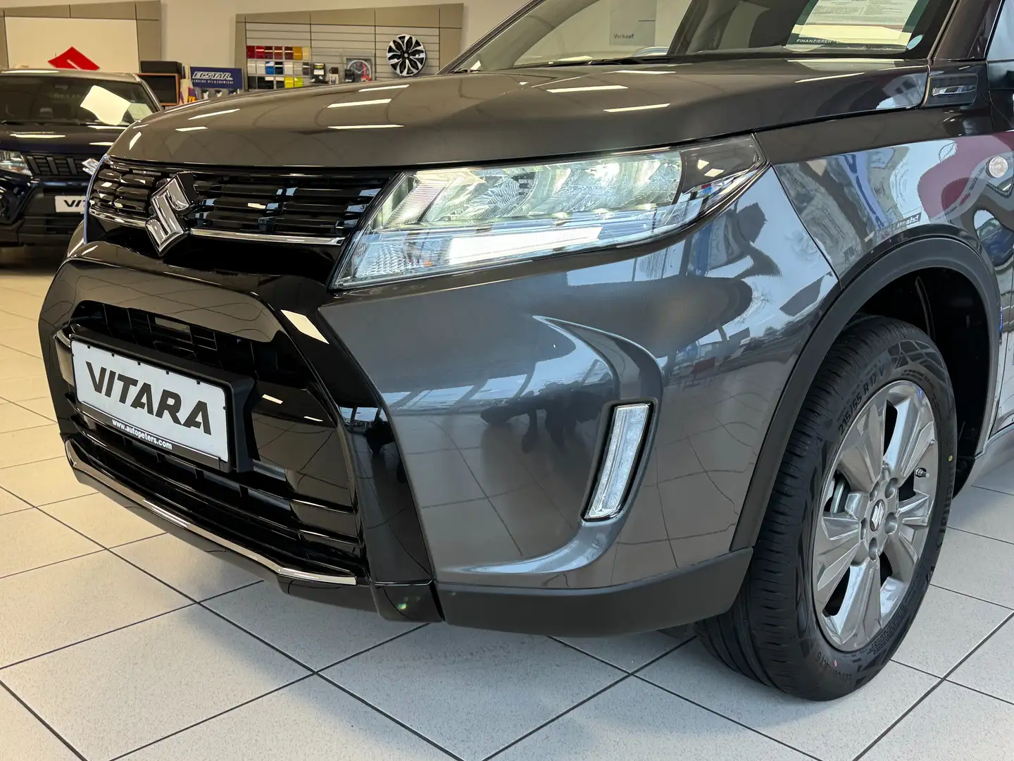 Suzuki Vitara 1.4 Comfort*kabelloses CarPlay/Android*LED*Kamera* Grau - 2