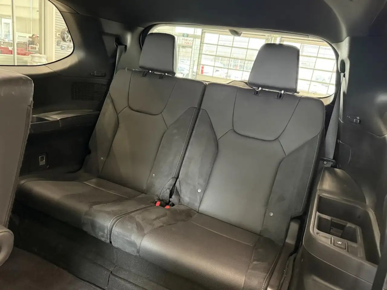 Lexus TX снимка Lexus TX