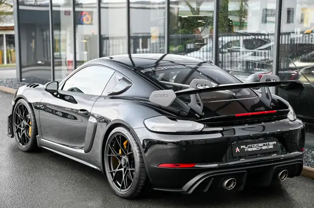 Porsche Cayman view 5