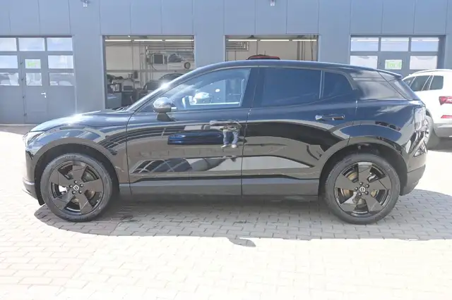 Volvo Ex30 view 2