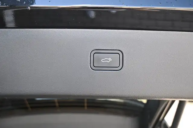 Volvo EX30 view 17
