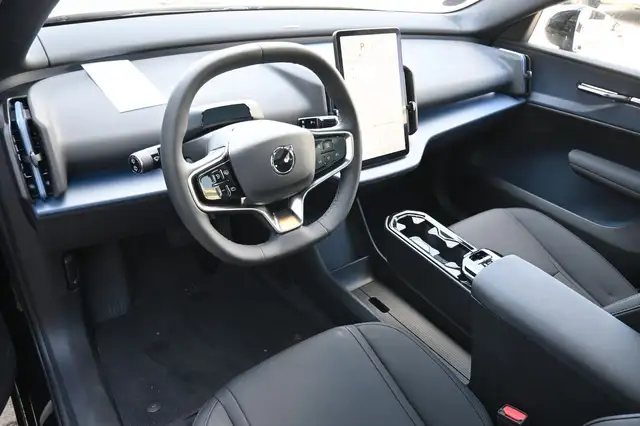 Volvo Ex30 view 12