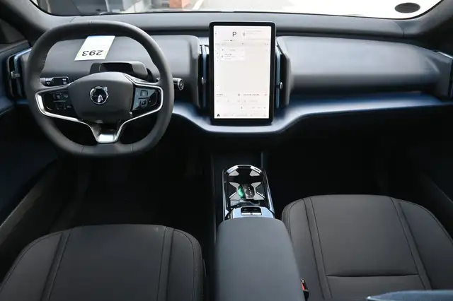 Volvo EX30 view 19