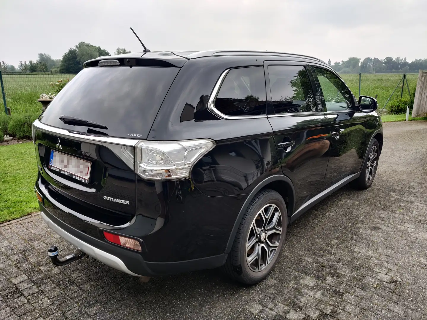 Mitsubishi Outlander Outlander 2.2 DI-D 4WD Instyle Zwart - 2