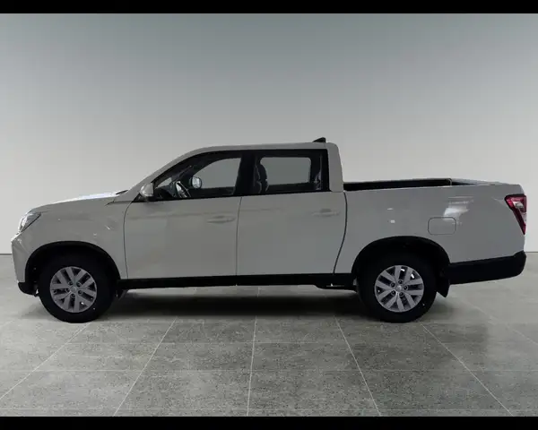 KGM Rexton view 5