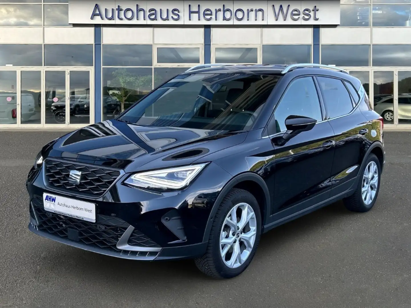 SEAT Arona FR 1.0 TSI LED Navi Alcantara Paket Sitz Paket Din Schwarz - 1