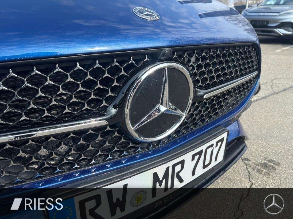 Mercedes-Benz A 220