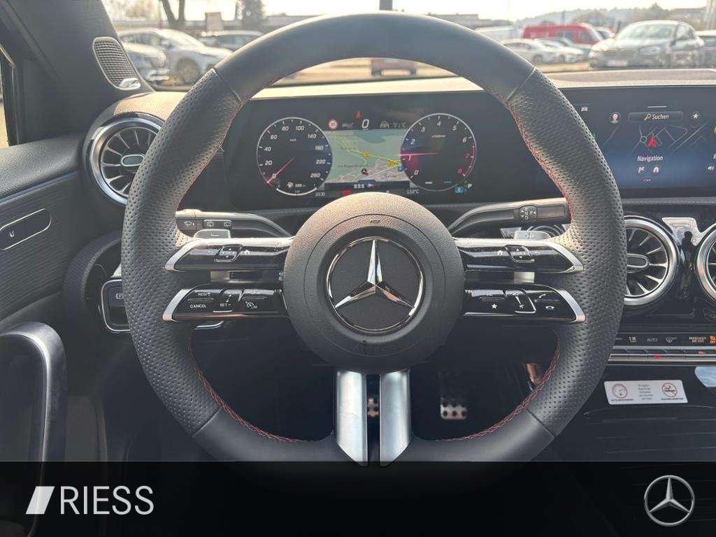Mercedes-Benz A 220