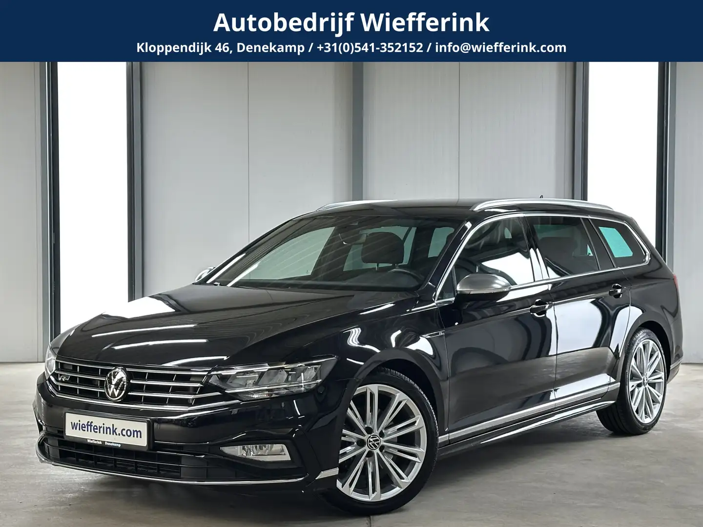 Volkswagen Passat Variant 1.5 TSI R-Line 150pk | Elek. Trekhaak | Massage | Noir - 1