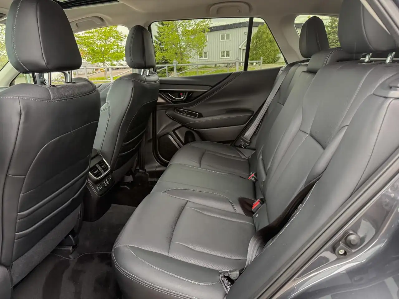 Subaru OUTBACK снимка Subaru OUTBACK