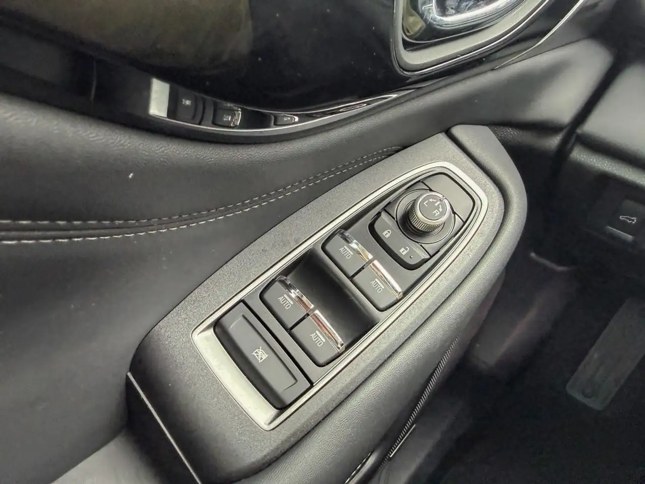 Subaru OUTBACK снимка Subaru OUTBACK