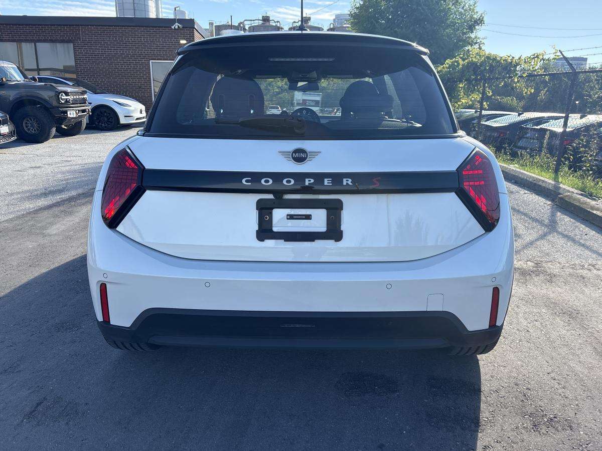 2026 MINI 3 Door Cooper S — снимка 1