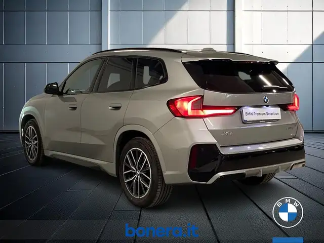 BMW X1 view 8