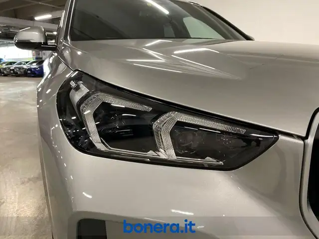 BMW X1 view 10