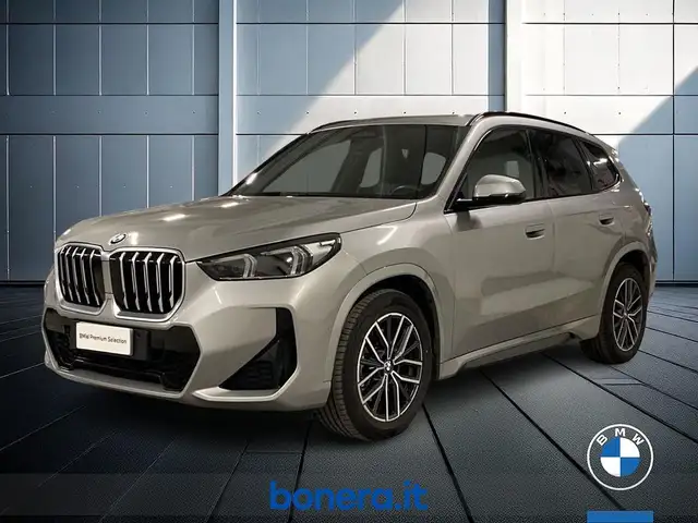 BMW X1 main image