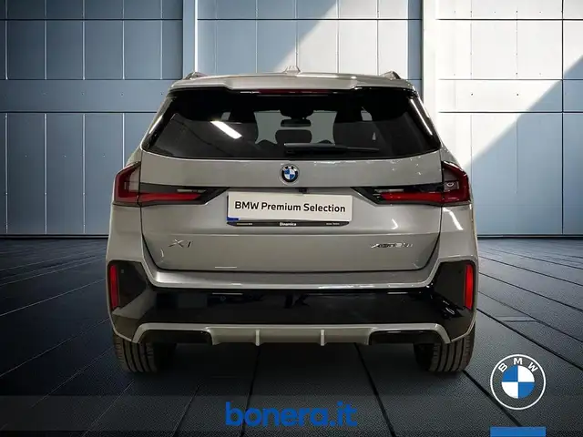BMW X1 view 7