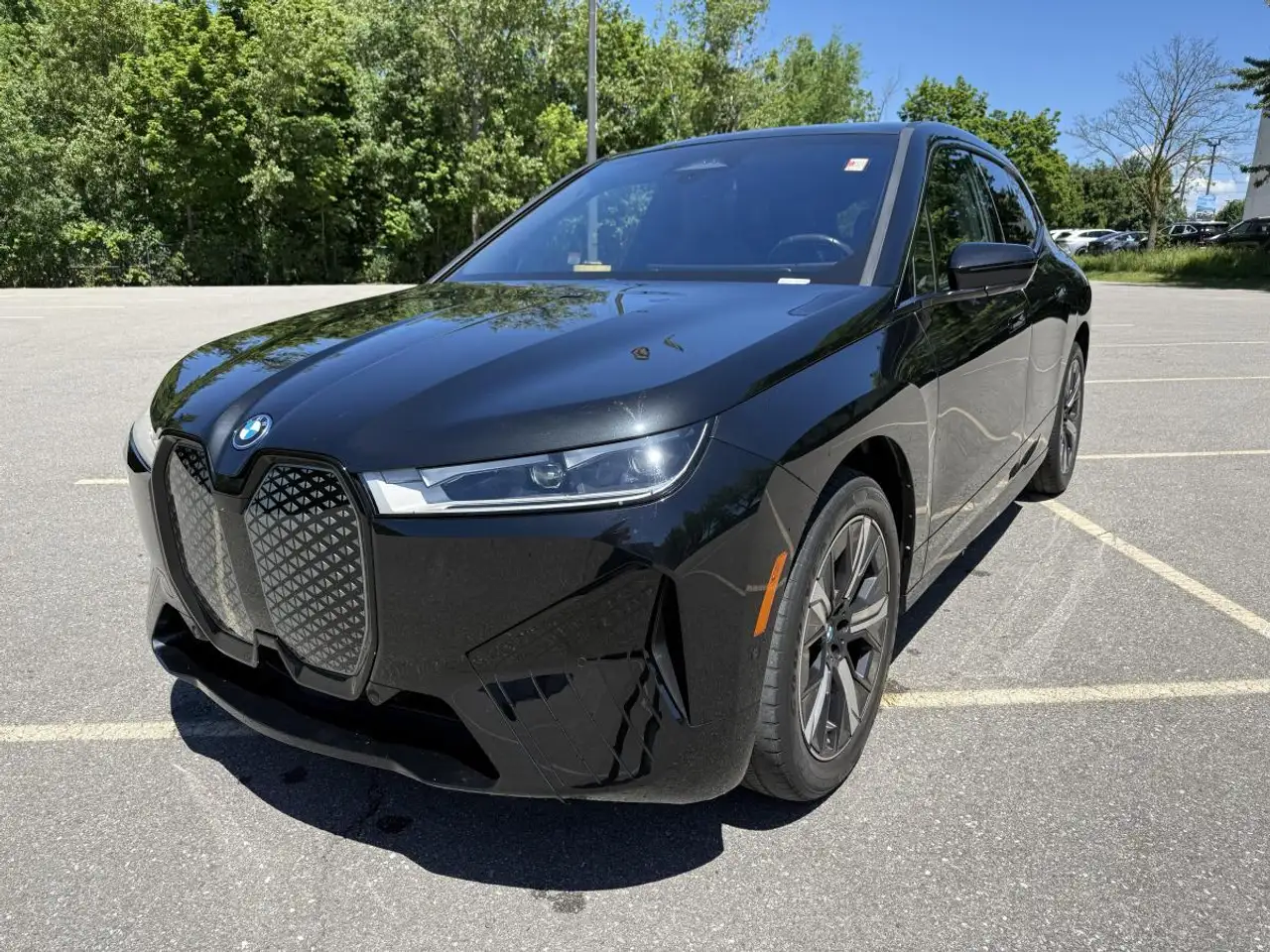 2023 BMW iX