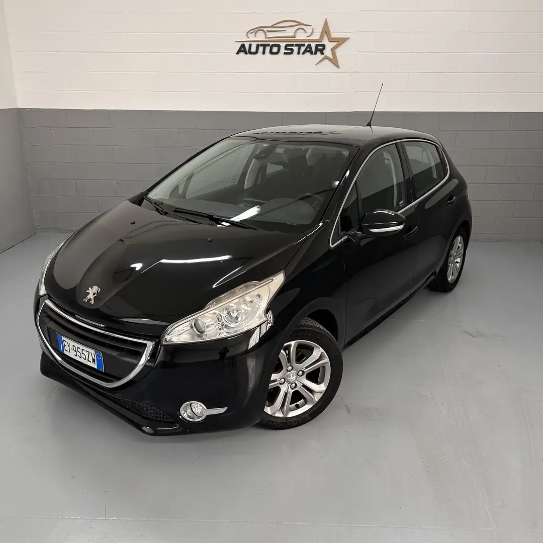 Peugeot 208 5p 1.4 hdi 8v Allure Neopatentati Nero - 2