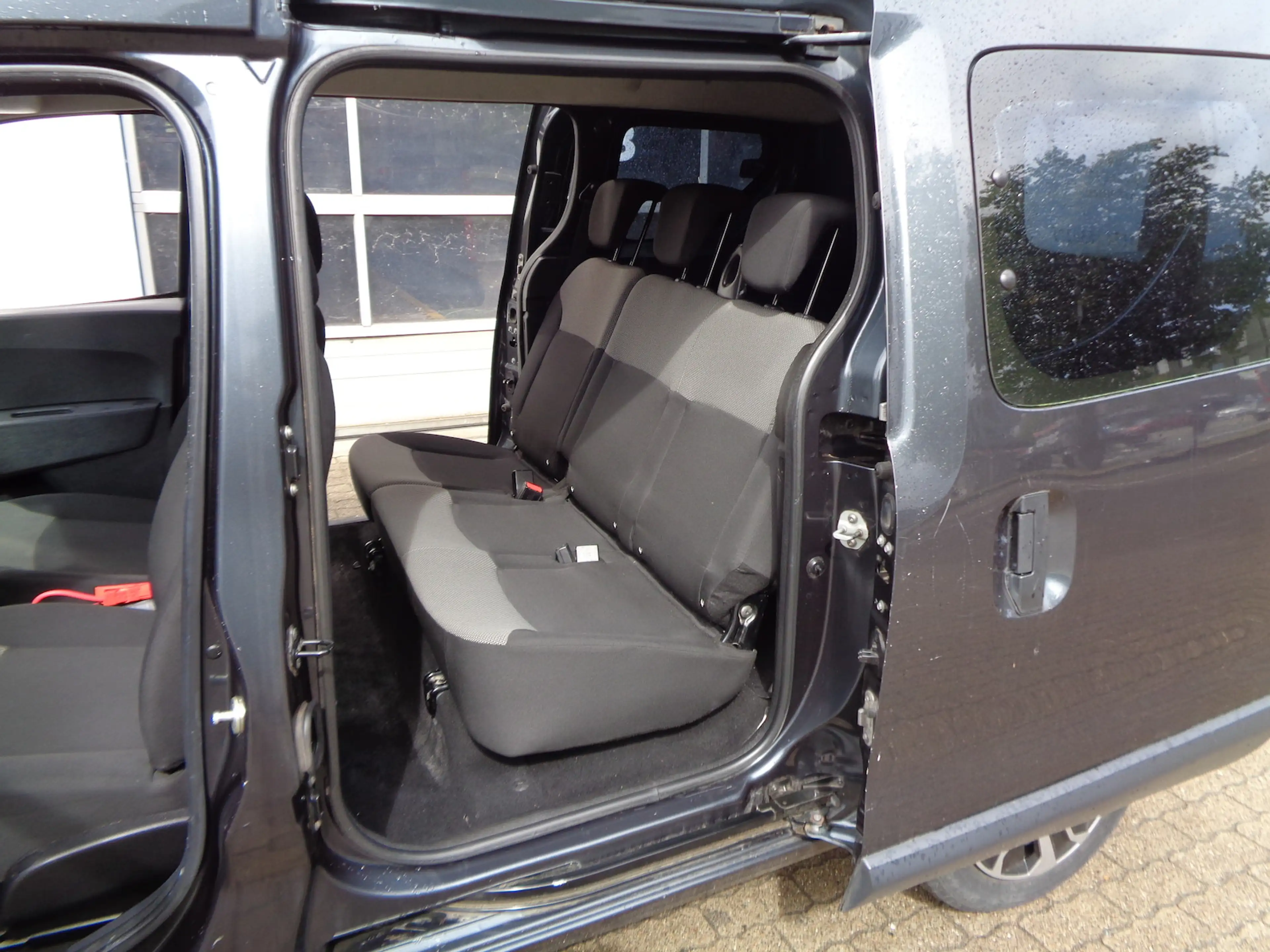 Dacia Dokker 1.6 — photo 13
