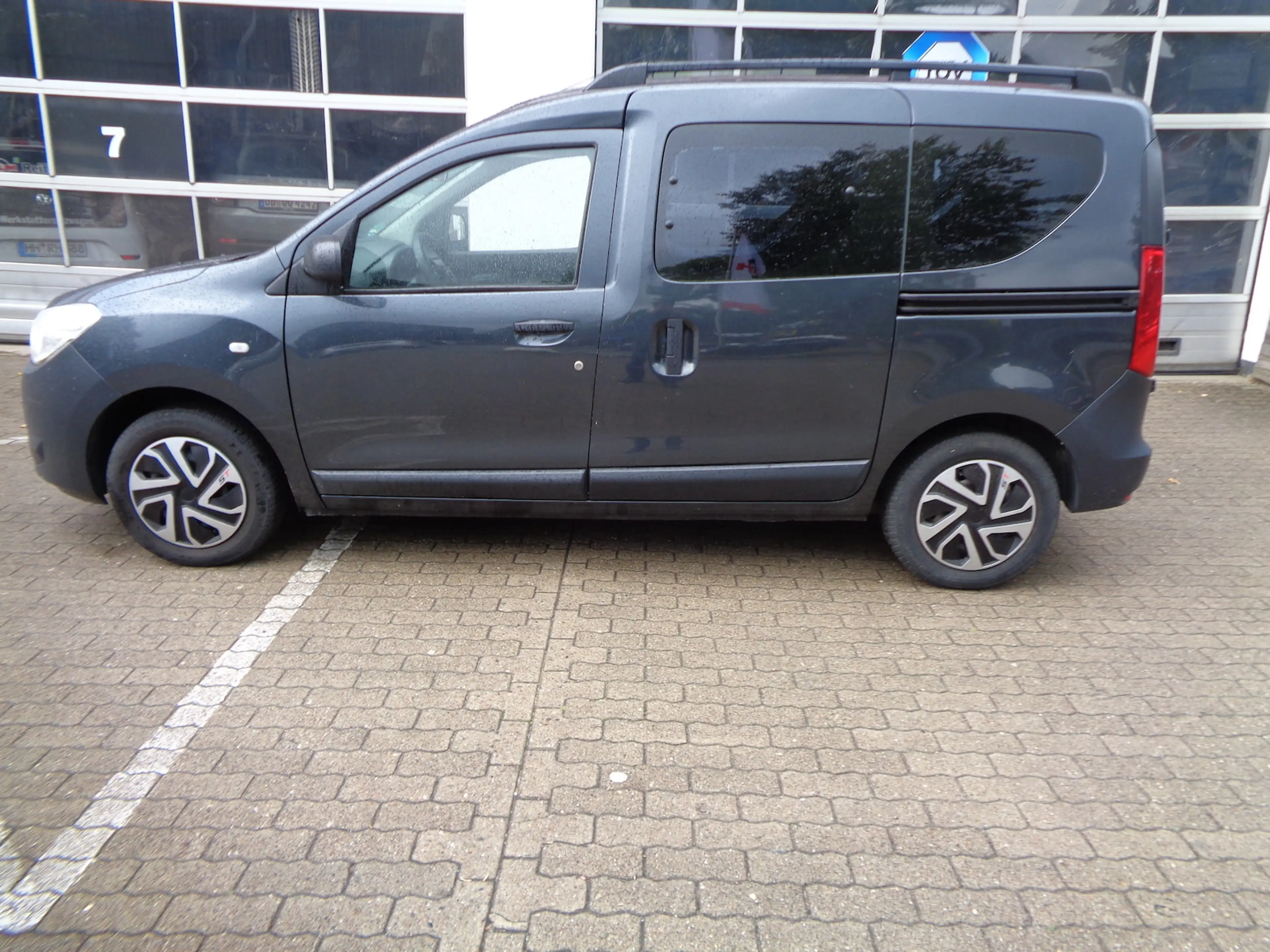 Dacia Dokker 1.6 — photo 2