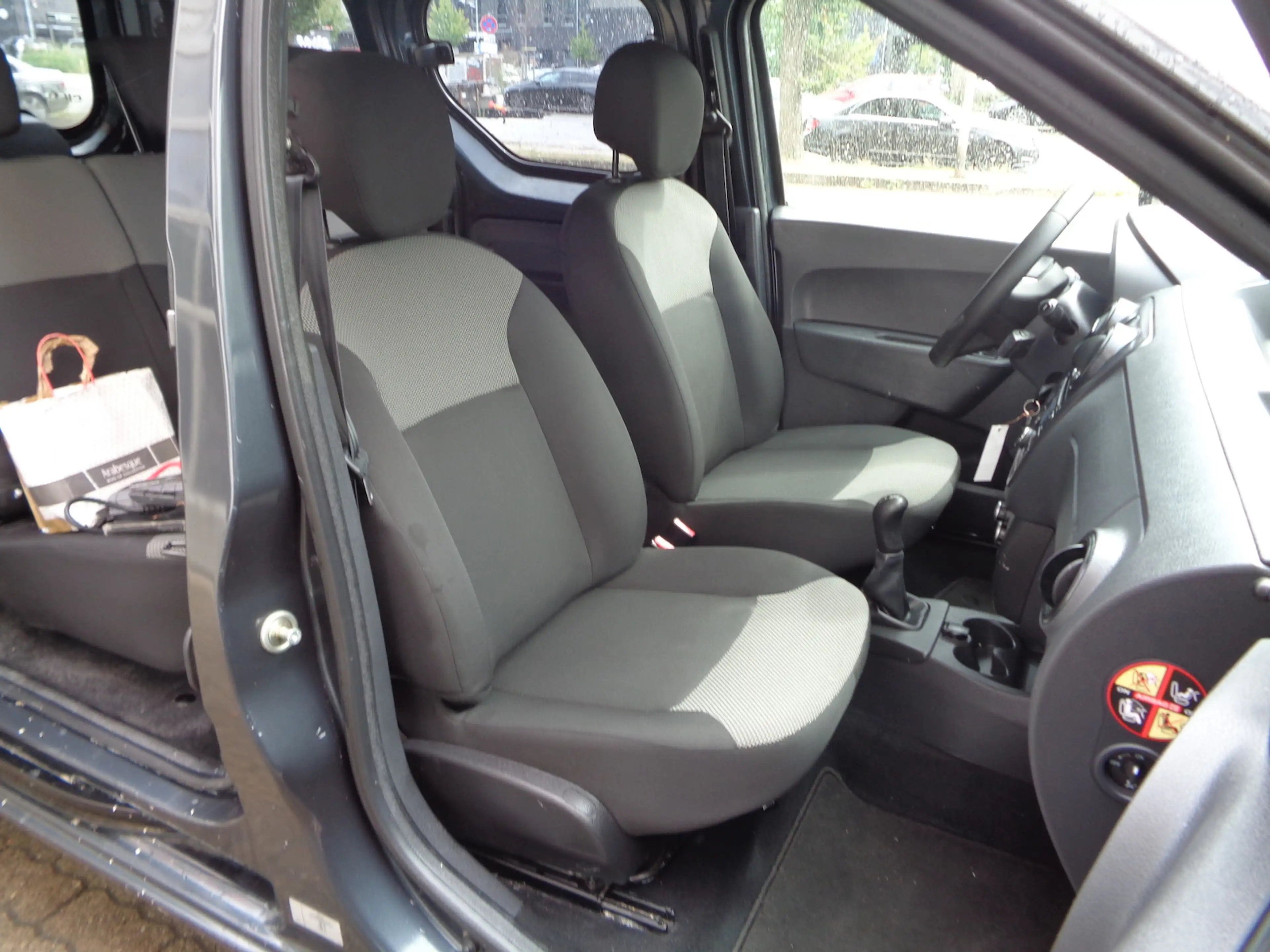 Dacia Dokker 1.6 — photo 9
