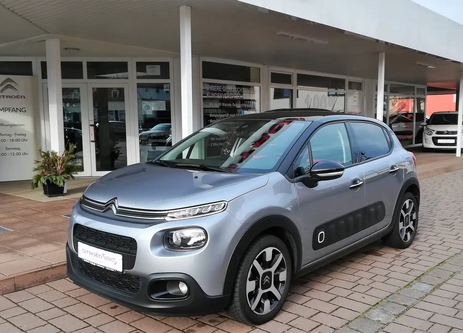 Citroen C3 PT SHINE *GANZJAHRESREIFEN, GLASDACH, SHZ* Grau - 2