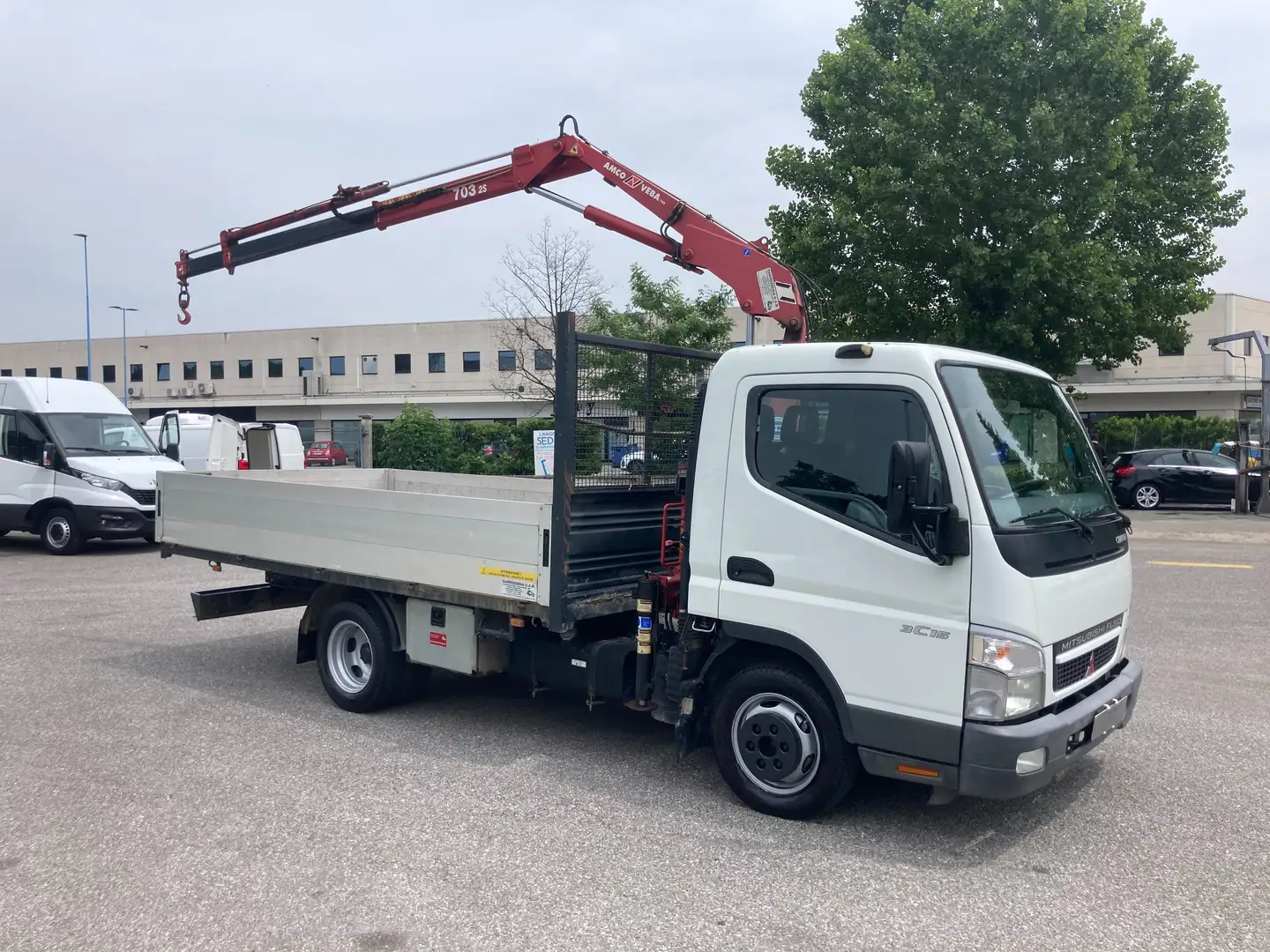Mitsubishi Canter 3 C 15 - CASSONE FISSO CON GRU Alb - 1