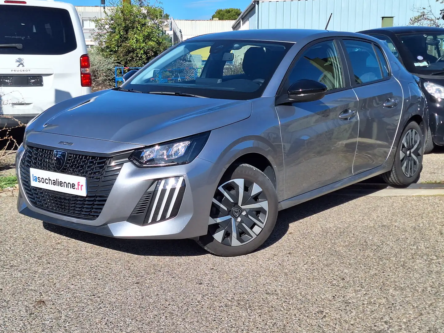 Peugeot 208 PureTech 100 S\u0026amp;S BVM6 Active + radar recul + peinture métalisée Gris - 2