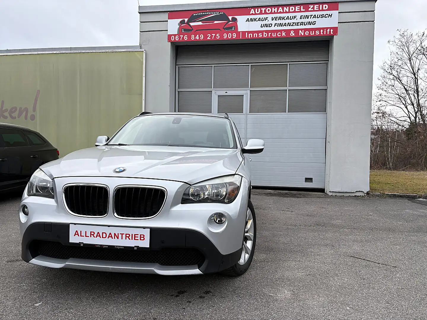 BMW X1 xDrive20d Österreich Paket Silber - 1