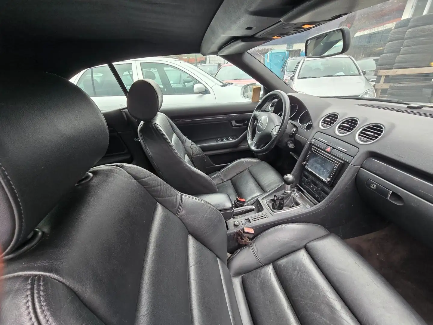 Audi A4 Cabrio 2.4 Leder Tüv Xenon Navi Sitzhzg FuZv Plateado - 2