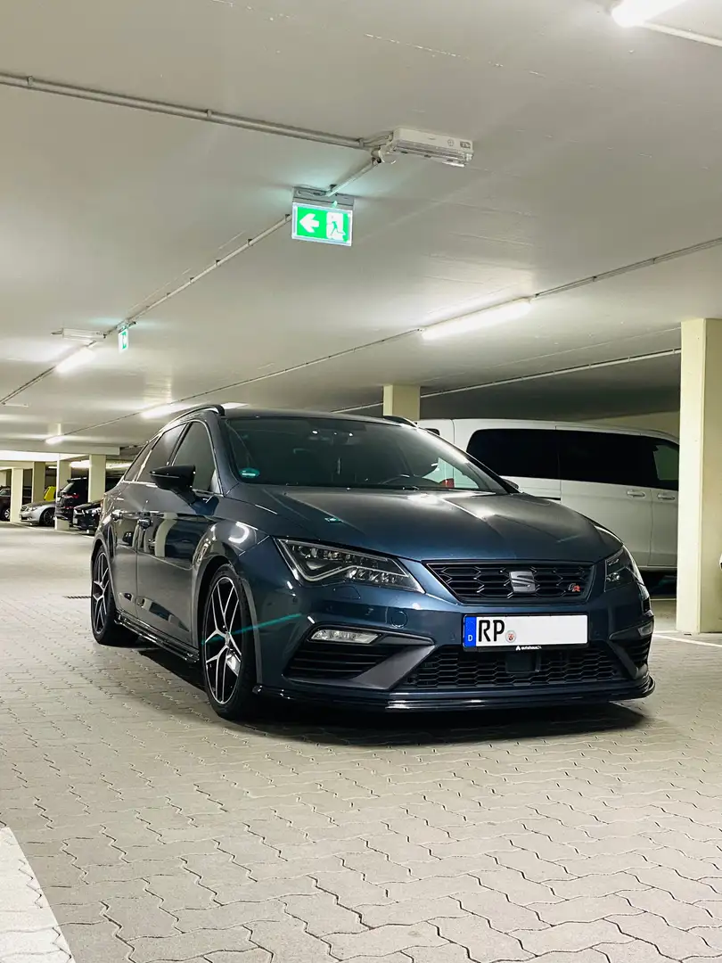 SEAT Leon ST 2.0 TSI DSG OPF FR - 2