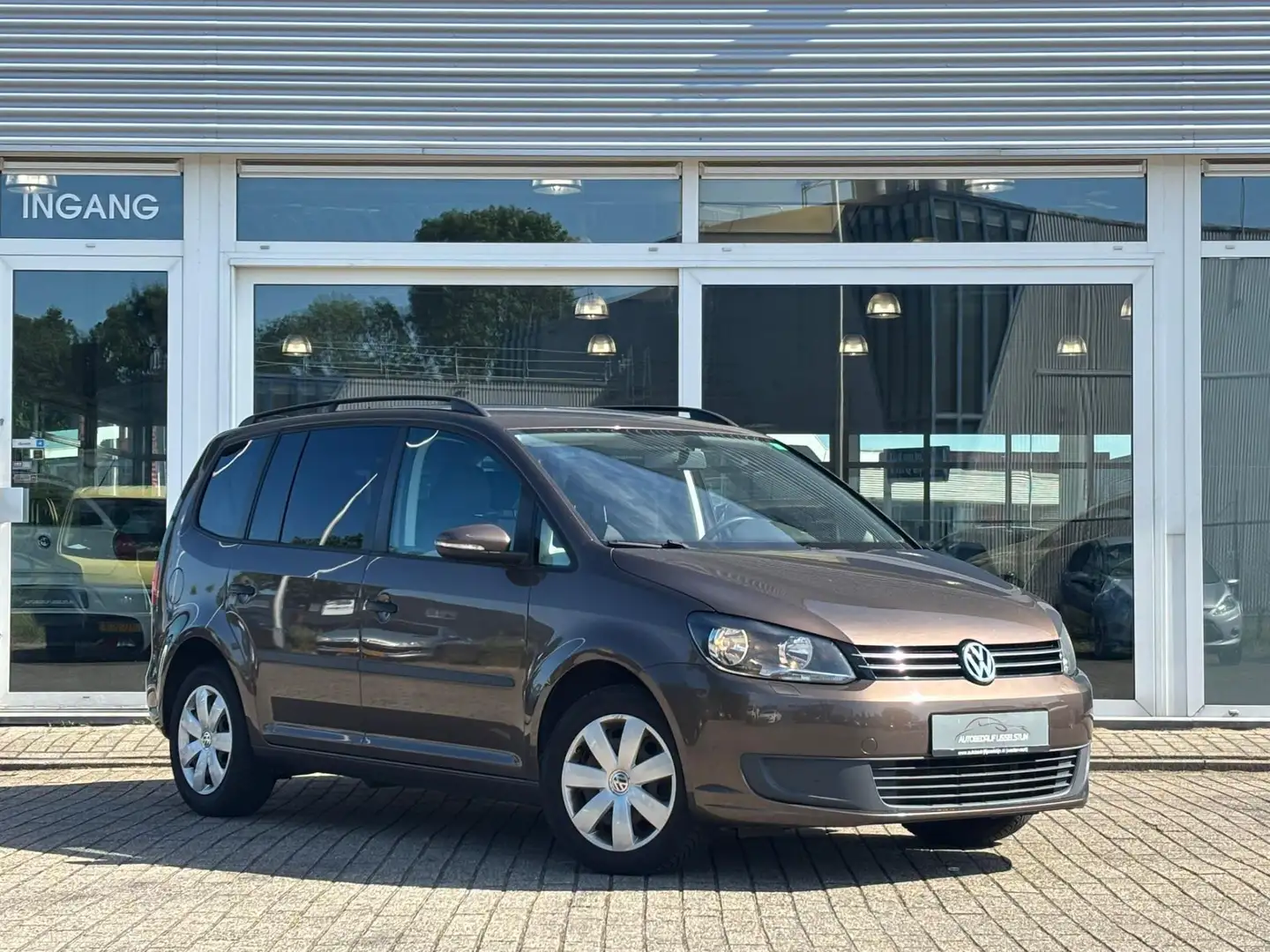 Volkswagen Touran 1.2 TSI 7 Persoons / Airco / Pdc / Stoelverw. Brown - 2