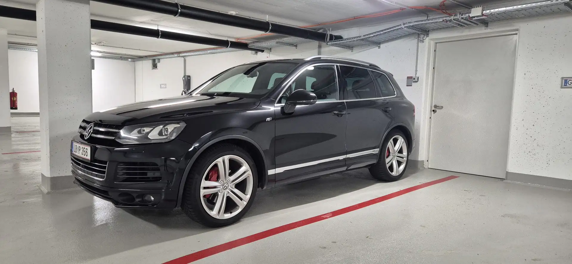 Volkswagen Touareg Sky V6 TDI BMT 4X-Motion Aut. R-Line Schwarz - 1