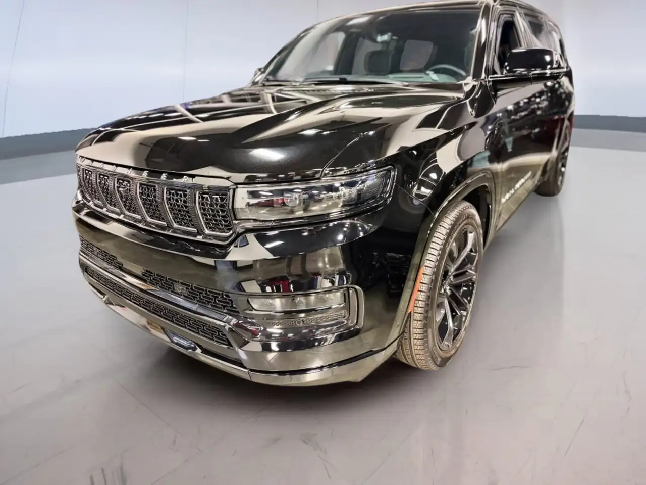2023 Jeep Grand Wagoneer