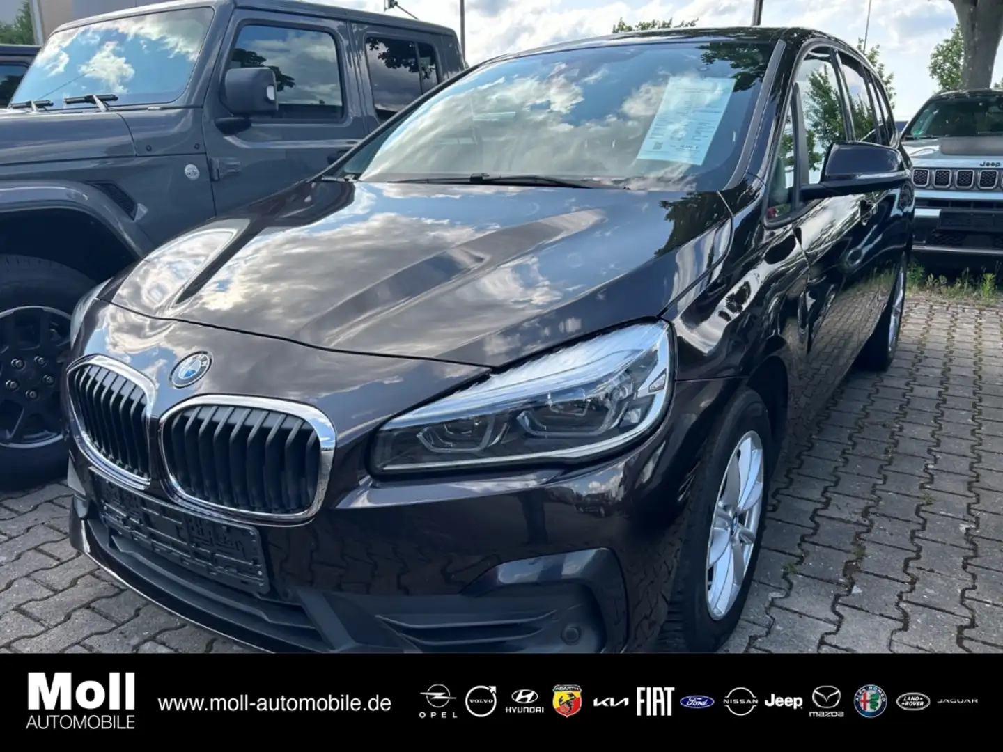 BMW 216 Gran Tourer i Advantage Navi LED El. Heckklappe Me Nero - 1