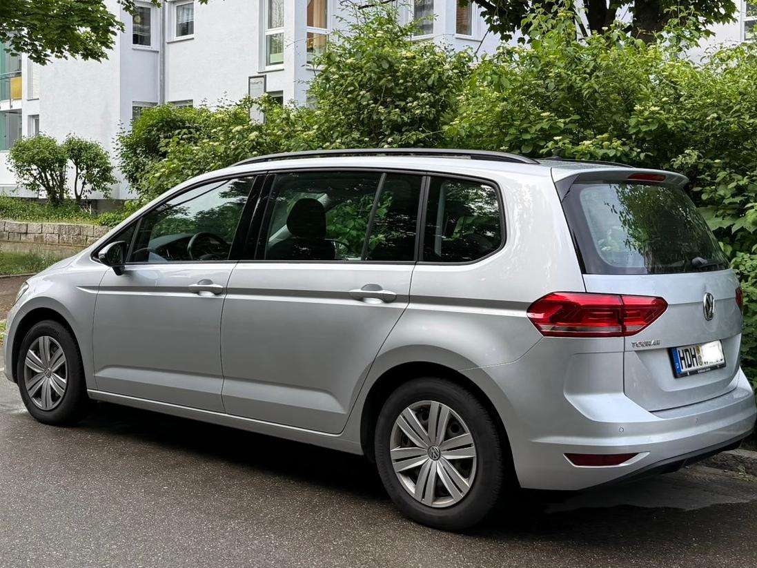 Second hand Volkswagen Touran 1.6