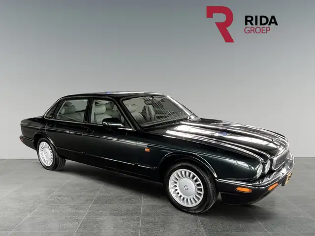 Jaguar XJ 3.2 V8 Executive