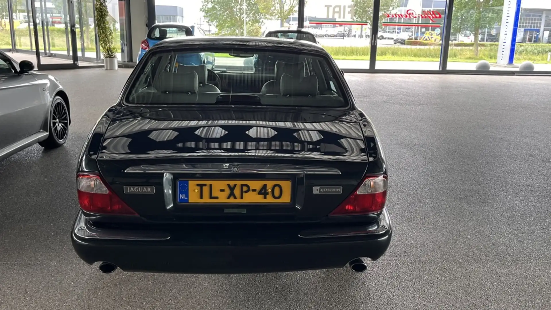 Jaguar XJ 3.2 V8 Executive Grün - 2