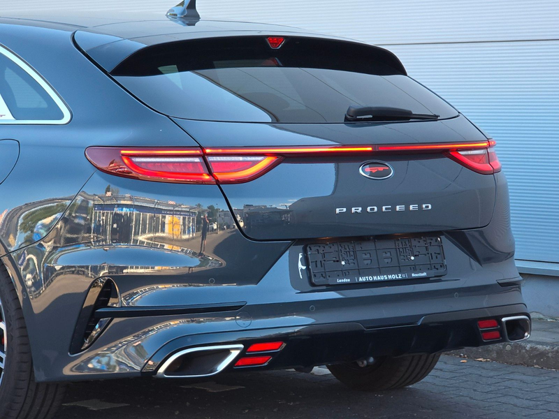 Kia ProCeed / pro_cee'd ProCeed GT (Kamera/Digital Tacho/Alcantara) — photo 10