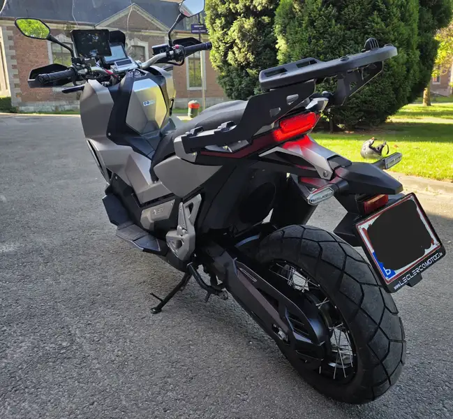 Honda X-ADV 750 - foto 5
